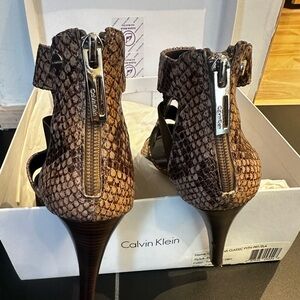 Calvin Klein Laurianna Python Animal Print Open Toes Strappy Platform Sandals